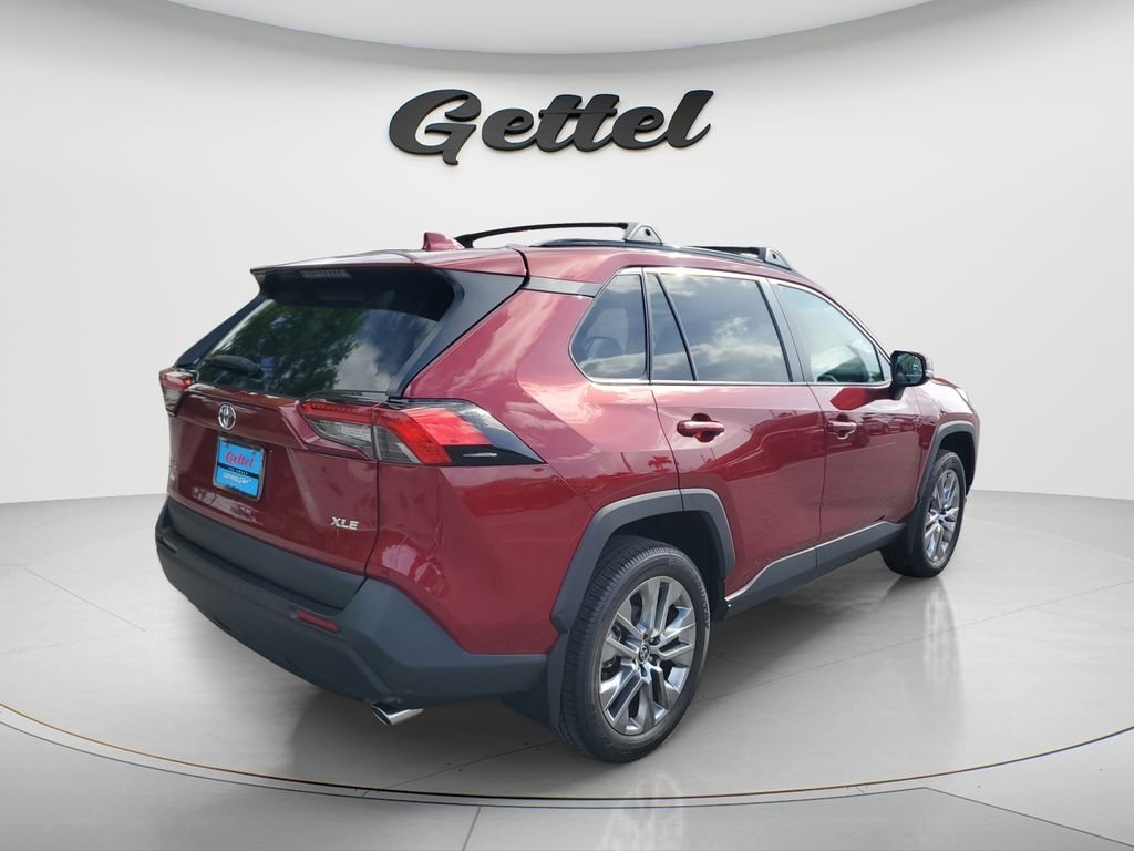 Used 2025 Red Toyota XLE Premium image 4