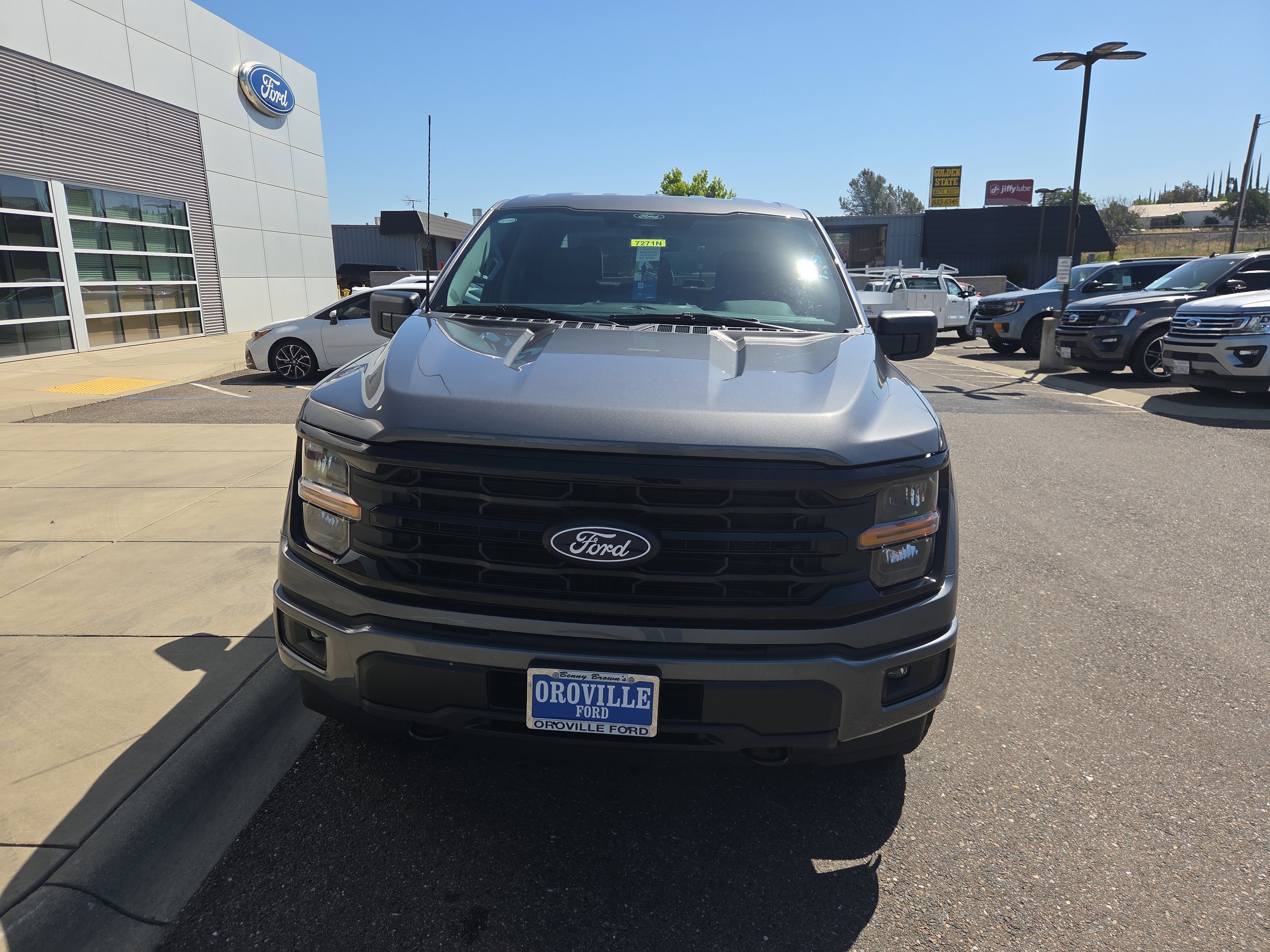 New 2026 Carbonized Gray Metallic Ford XLT image 8