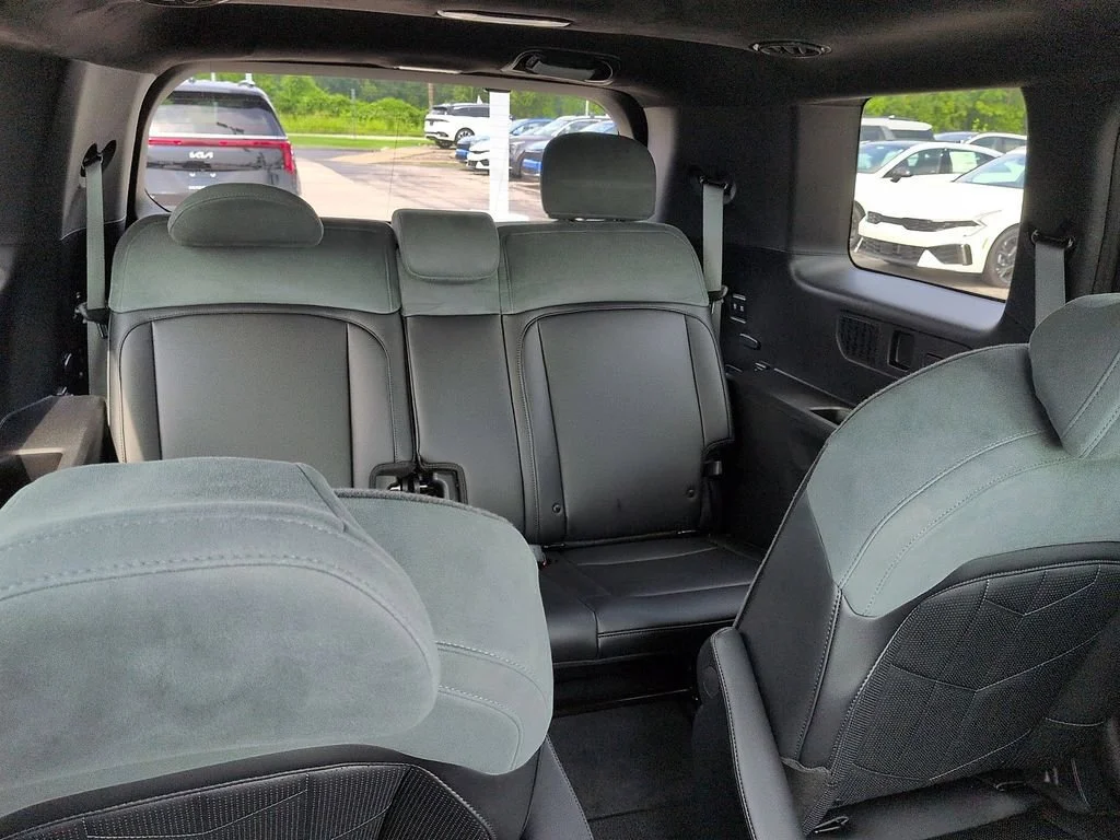 New 2027 Ebony Black Kia X-LINE SX PRESTIGE image 8