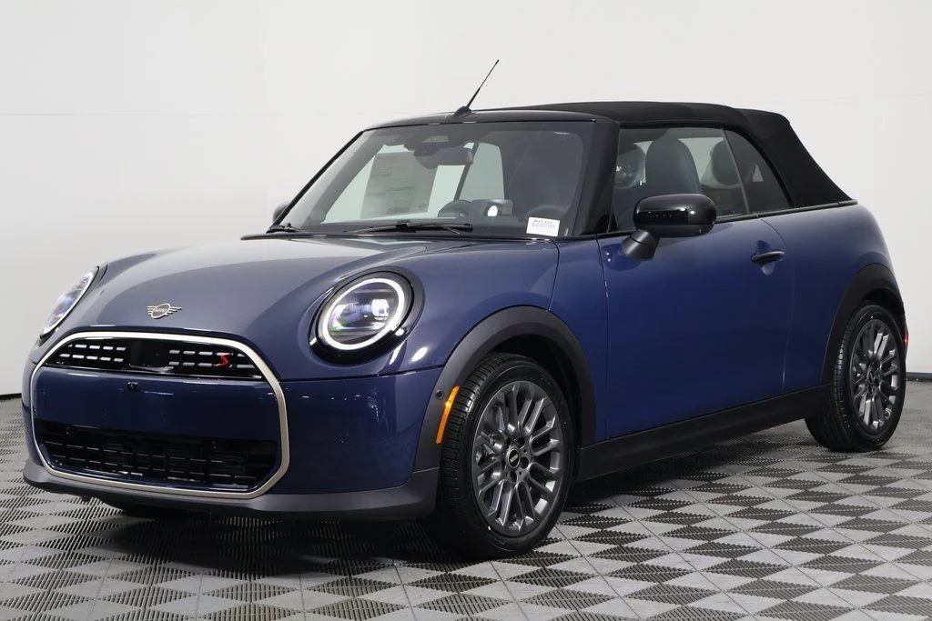 2026 MINI Convertible Cooper S's photo