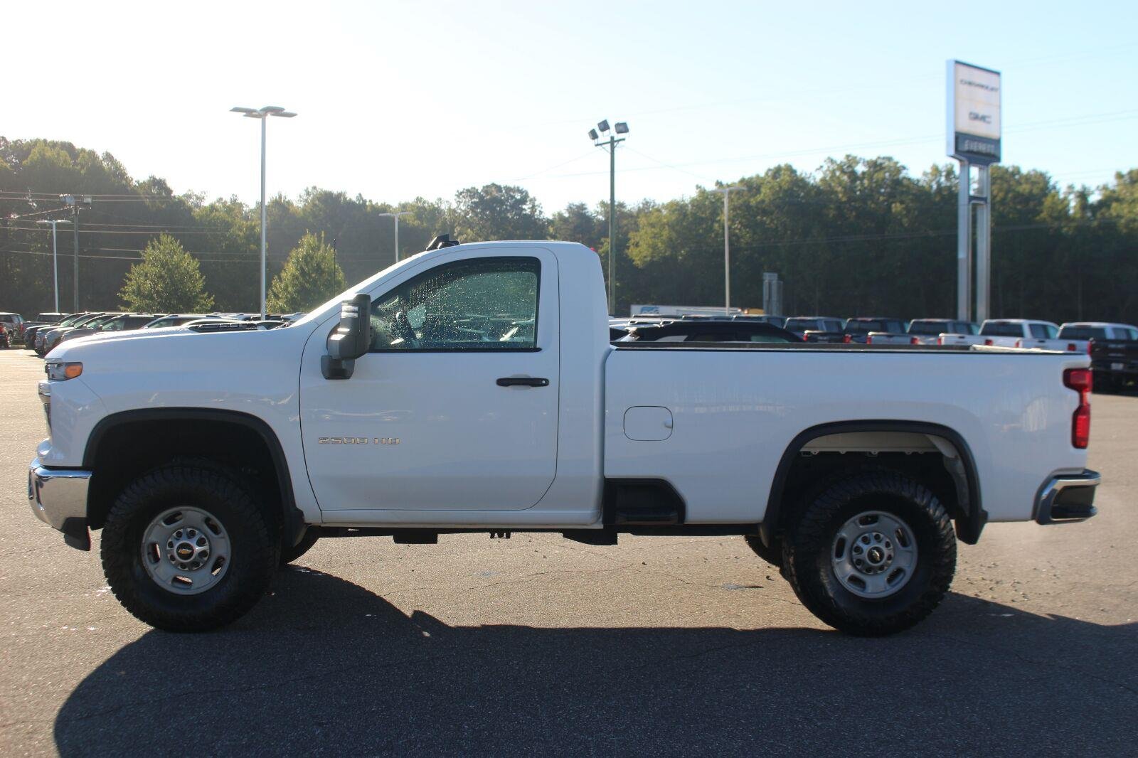 Used 2025 Summit White Chevrolet WT image 4