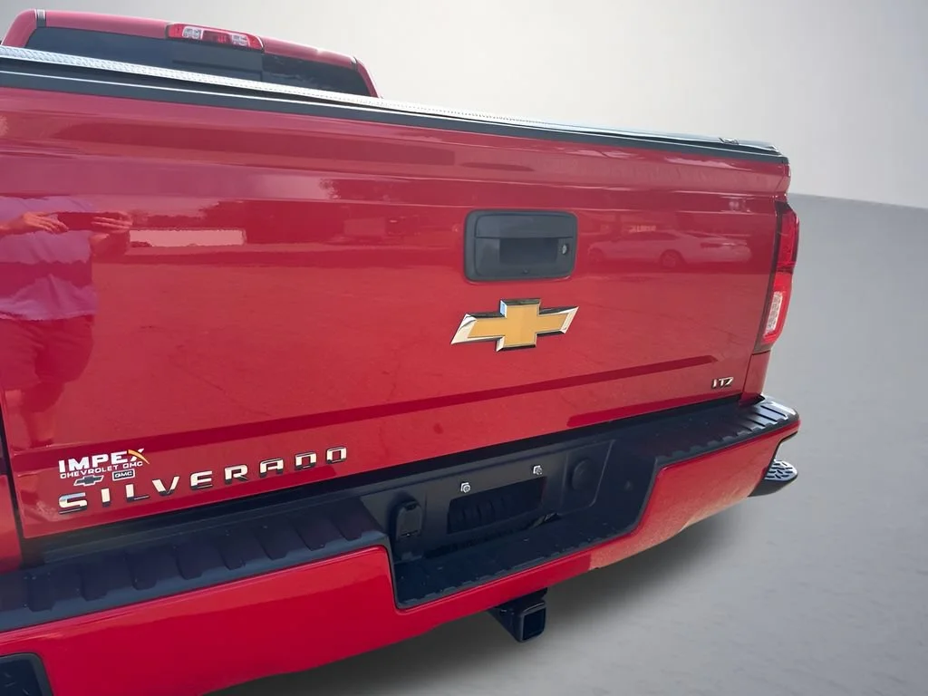 Used 2018 RED HOT Chevrolet LTZ image 32