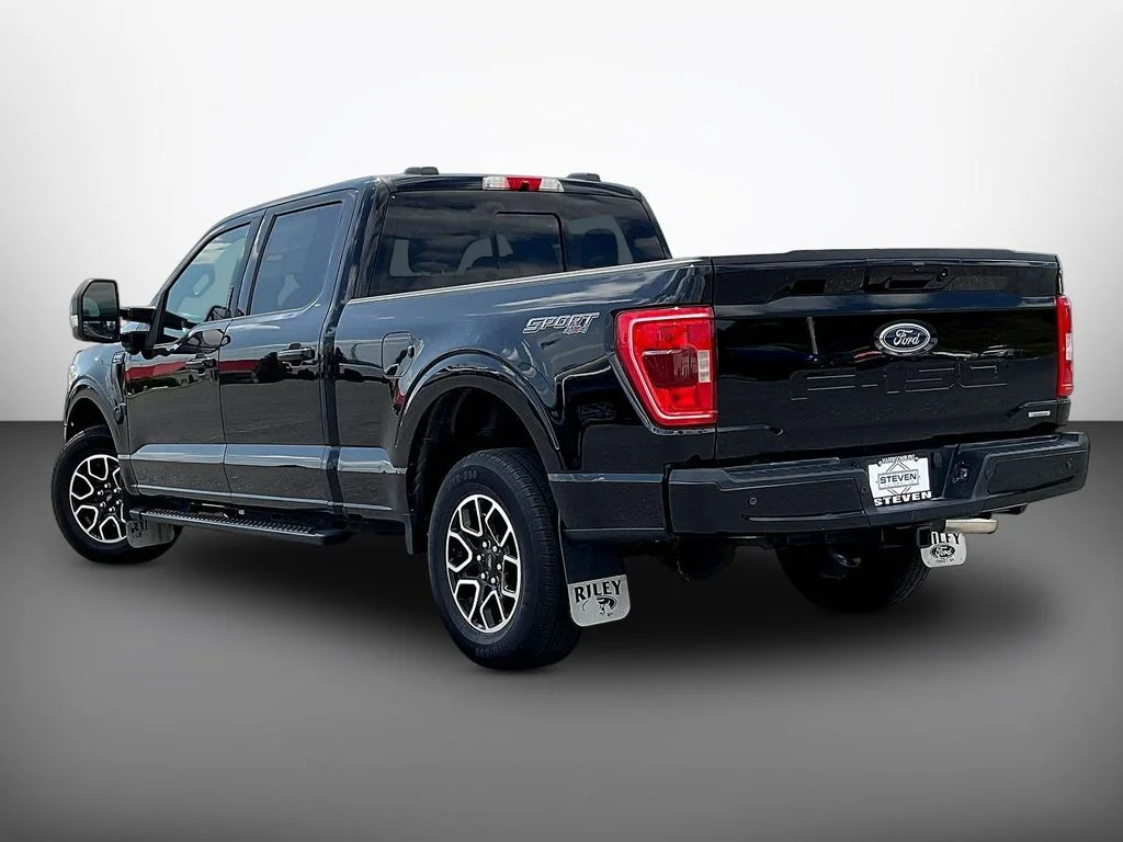 Used 2022 Agate Black Metallic Ford XLT image 4