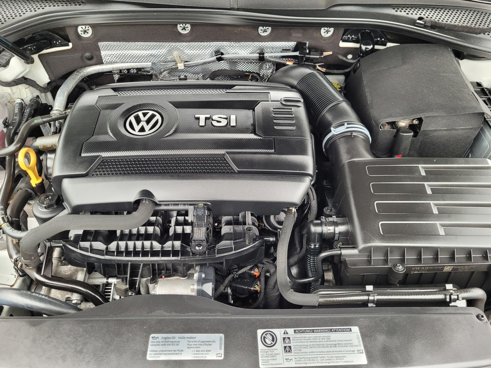Used 2017 White Volkswagen TSI SEL image 25