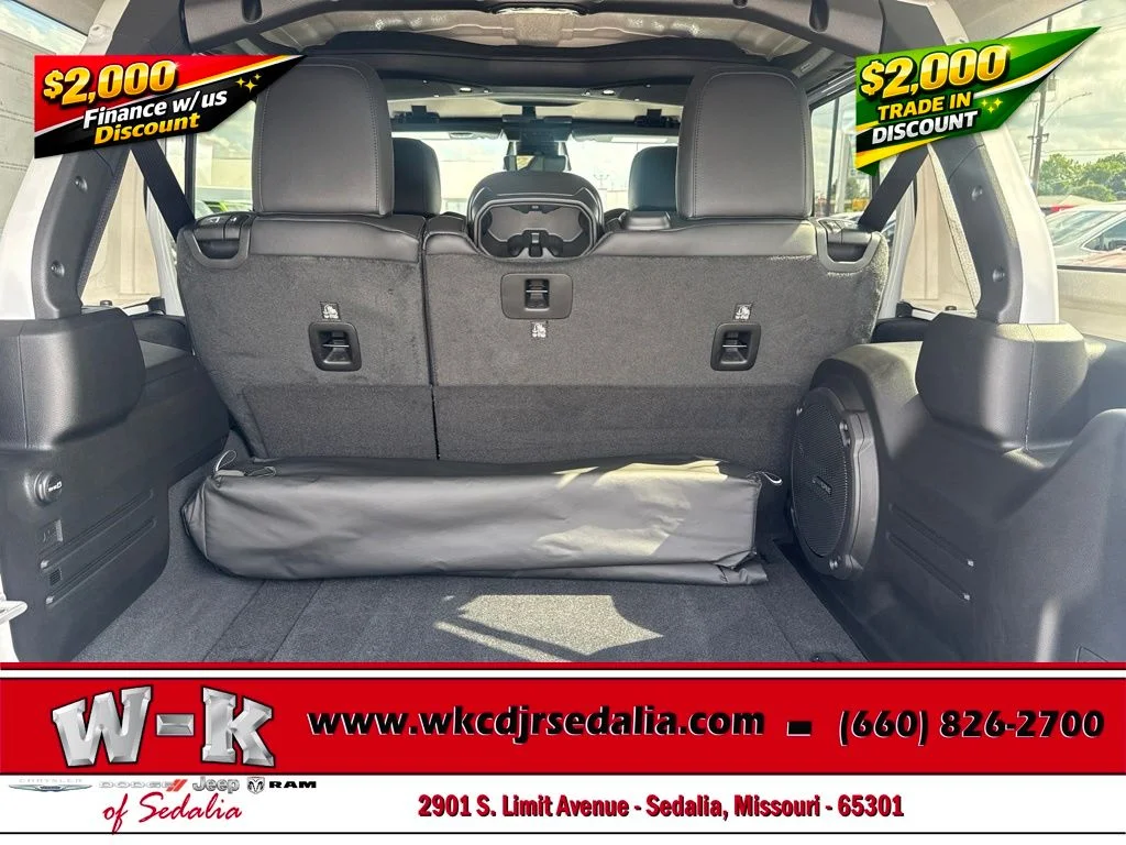 New 2026 White Jeep Sahara image 22