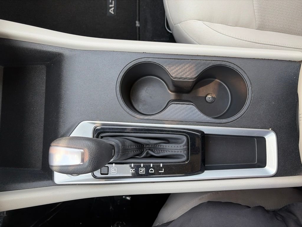 2025 Nissan Altima SV - Photo 22