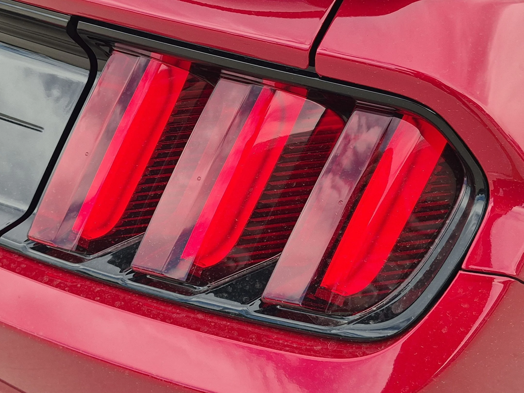 Used 2020 Rapid Red Metallic Tinted Clearcoat Ford Shelby GT350 image 11