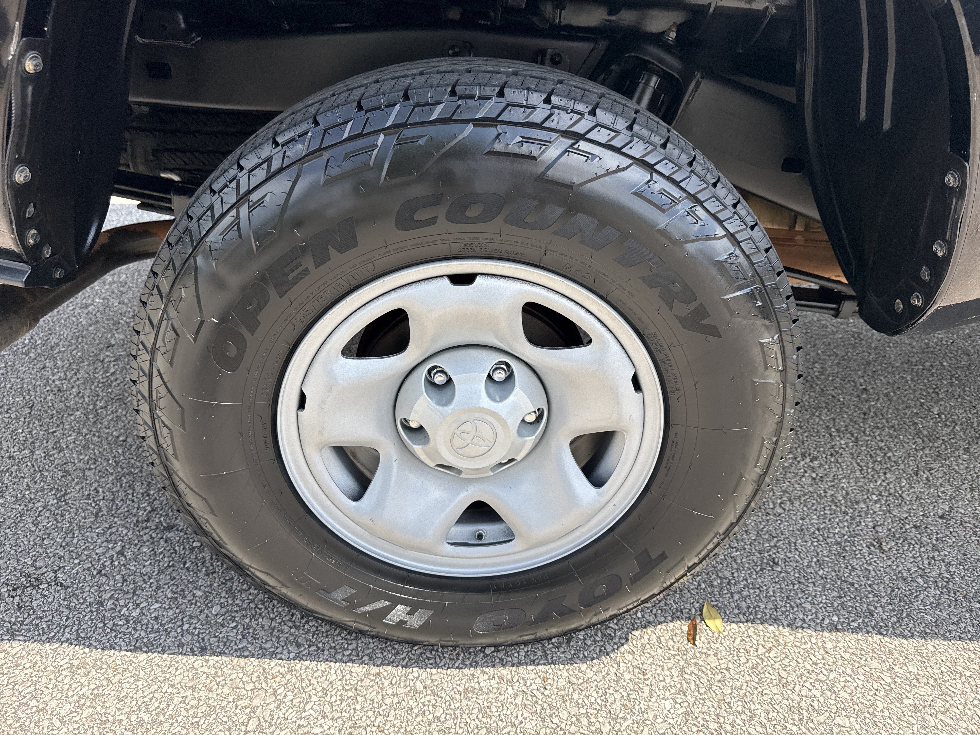 Used 2022 Black Toyota  image 19