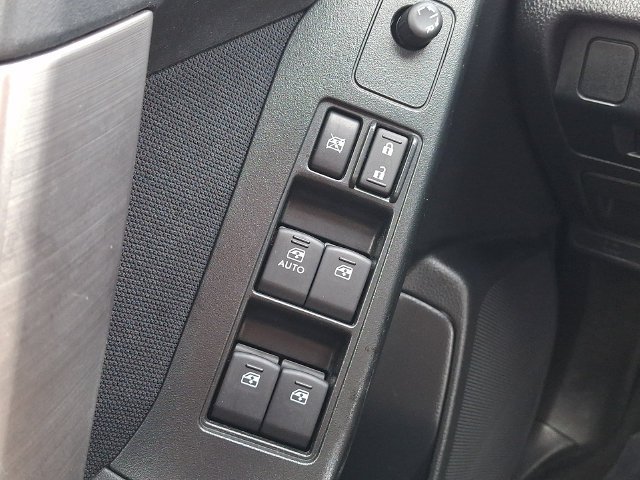 Used 2015 Black Subaru 2.5i image 23