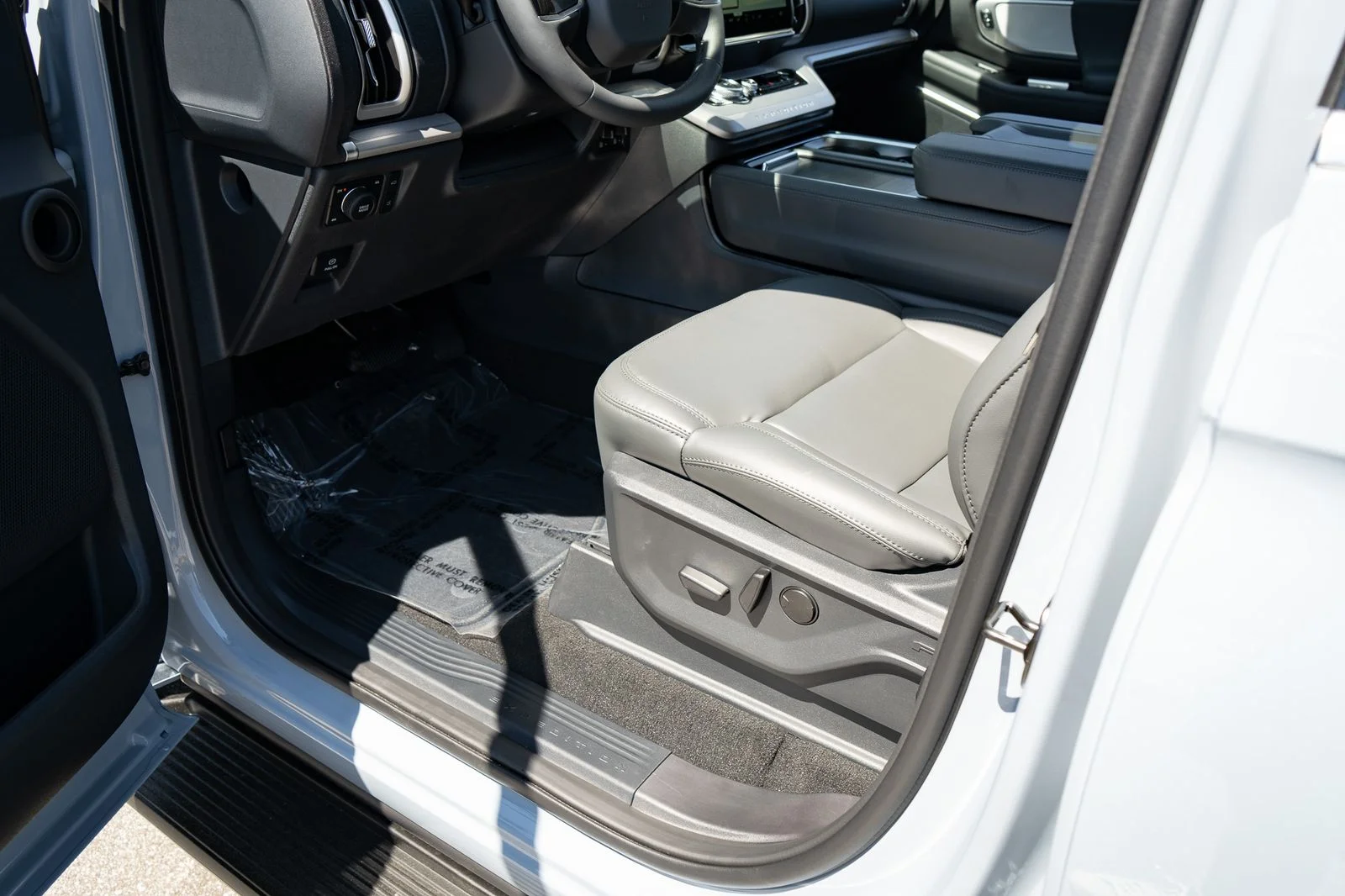 New 2026 Glacier Gray Metallic Tri-Coat Ford MAX Active image 18