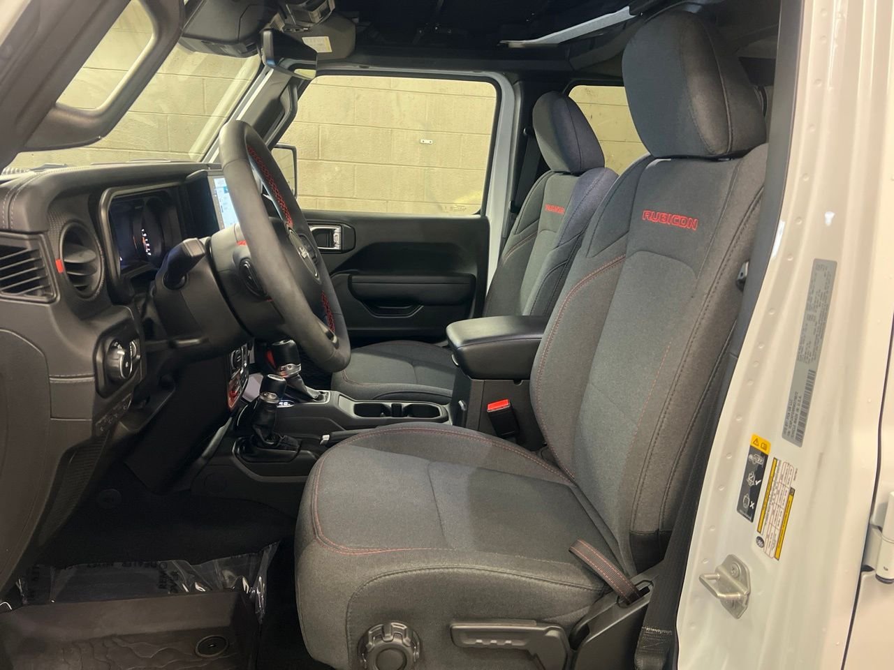 Used 2024 White Jeep Rubicon image 15