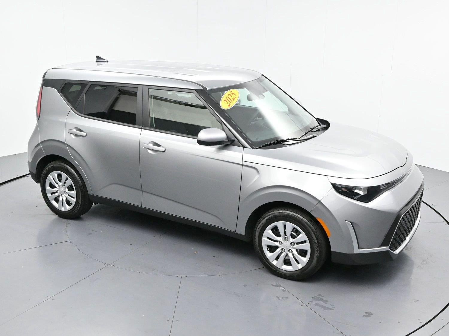 Used 2025 Gray Kia LX image 34