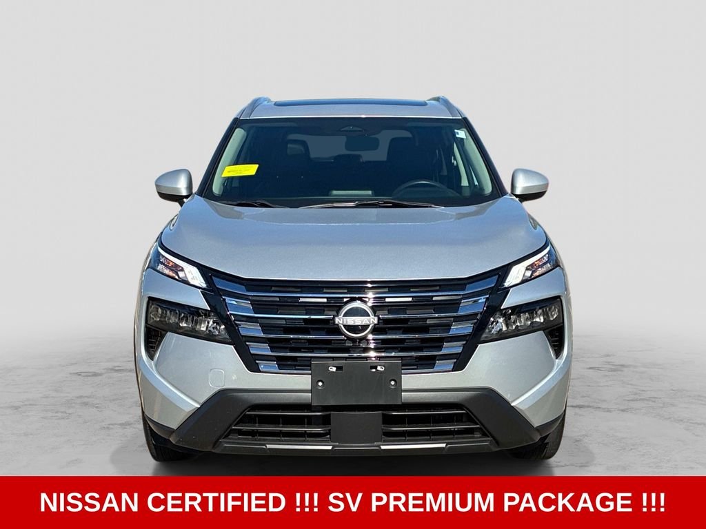 Used 2024 Silver Nissan SV image 2