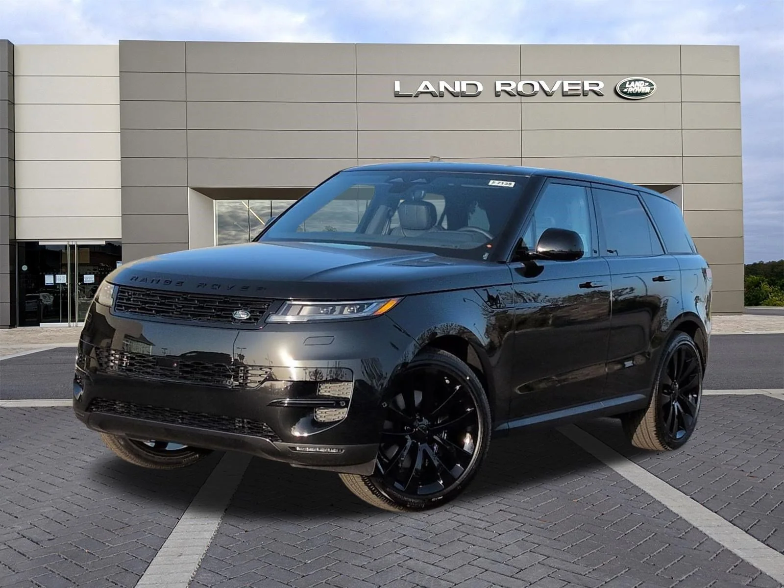 2026 Land Rover Range Rover Sport P360 SE MHEV's photo