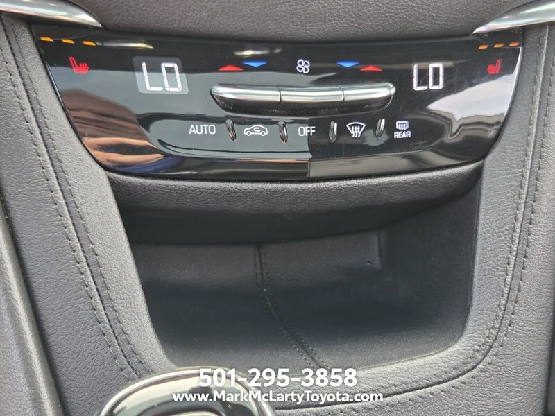 Used 2020 Radiant Silver Metallic CADILLAC FWD 4DR PREMIUM LUXURY image 20