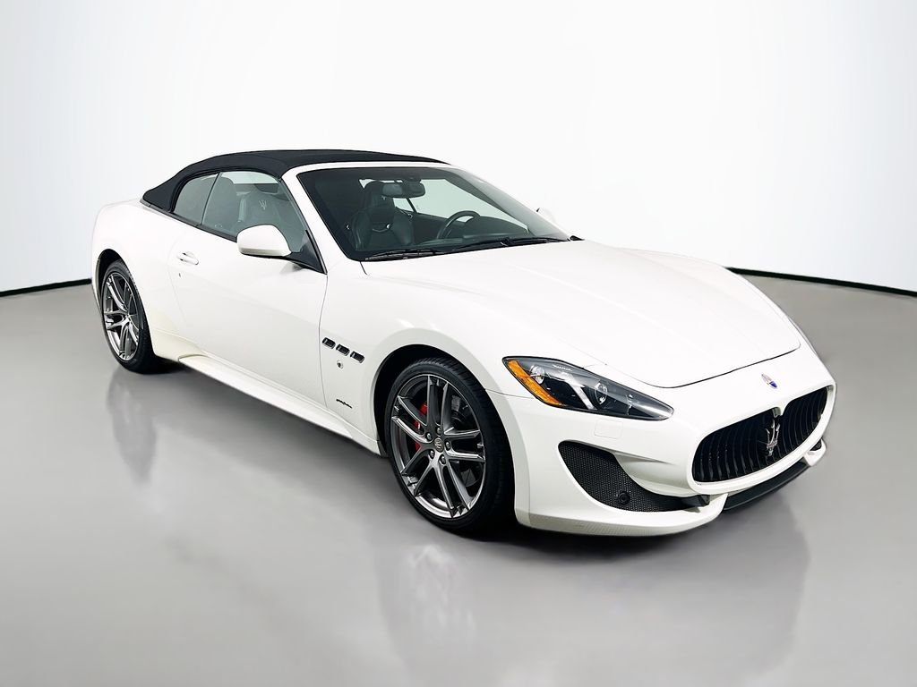 Used 2016 White Maserati Sport image 3