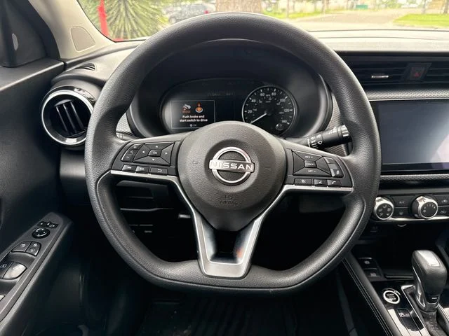 Used 2023 Gray Nissan SV image 15