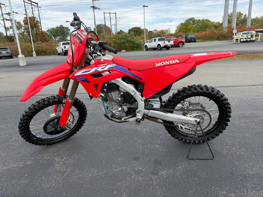 Used 2023  Honda 450R image 2