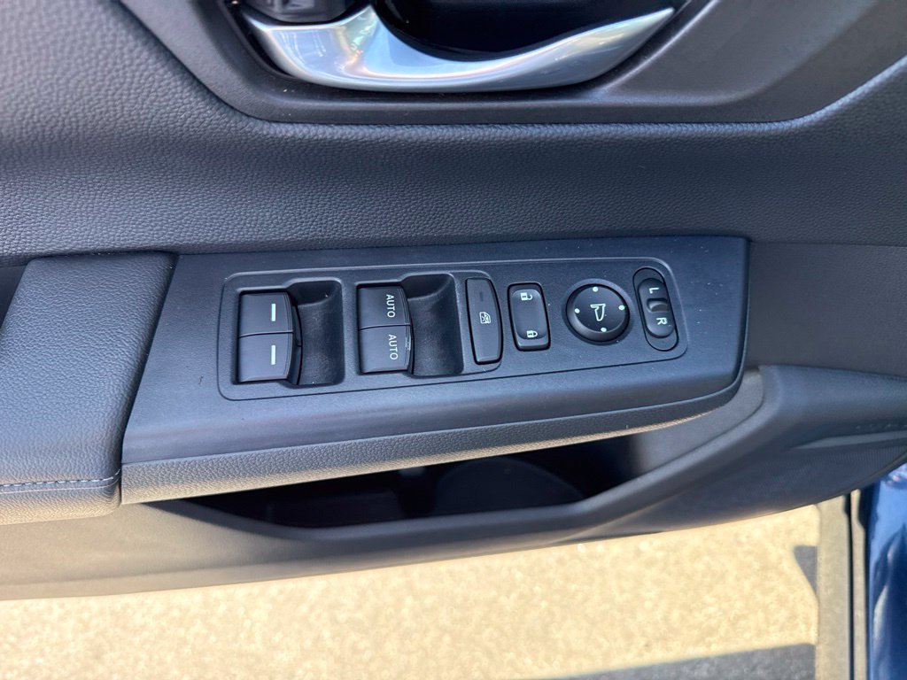 Used 2024  Honda EX image 13