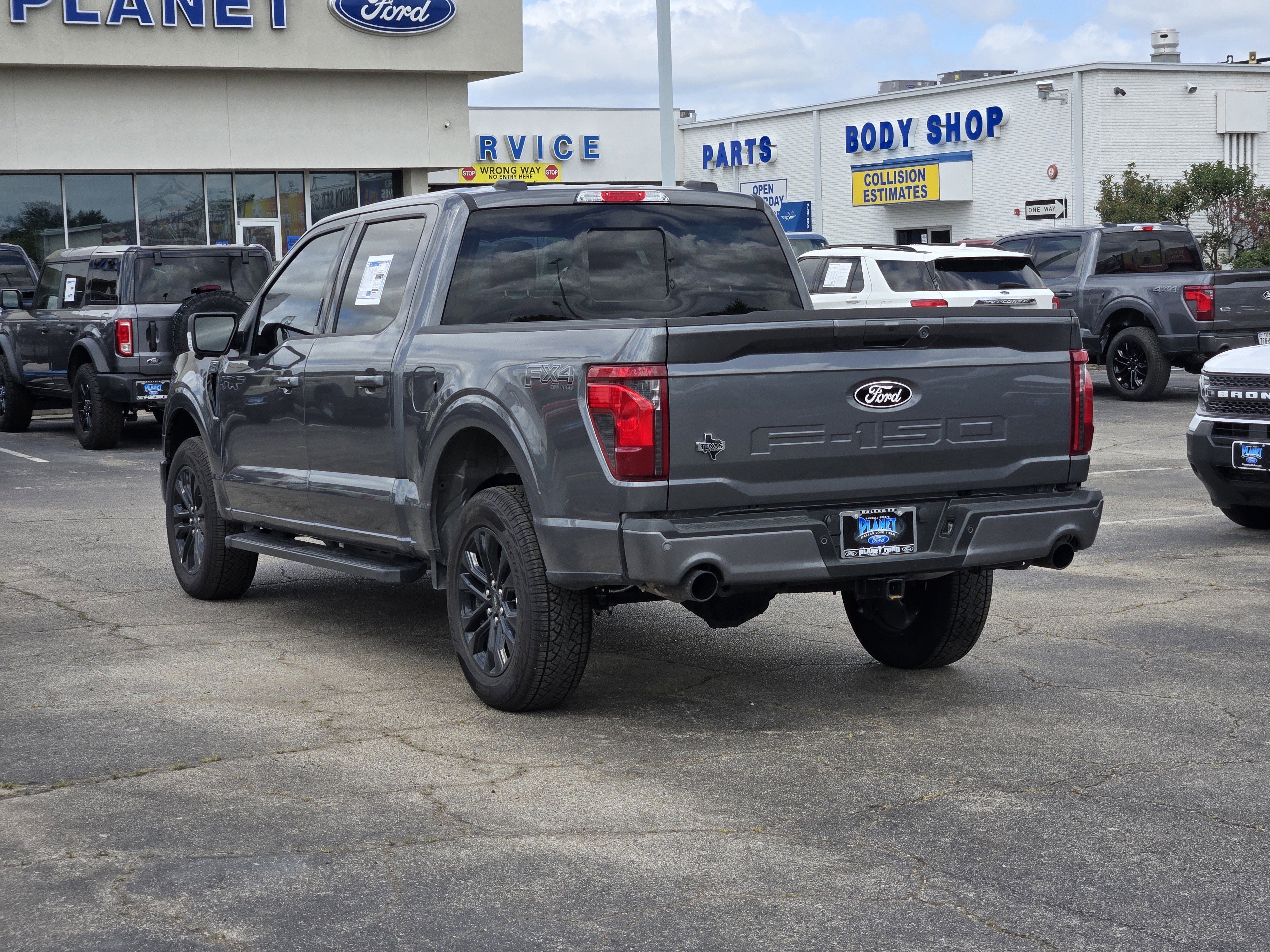 New 2026 Carbonized Gray Metallic Ford XLT image 3