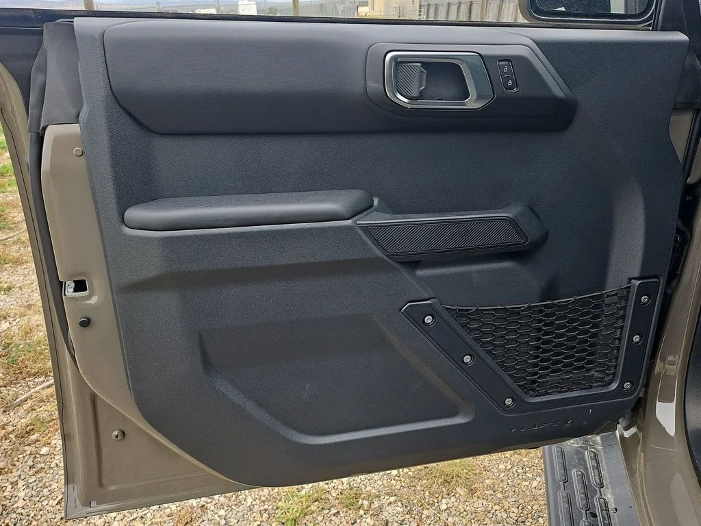 2025 Ford Bronco 4-Door Outer Banks - Photo 30