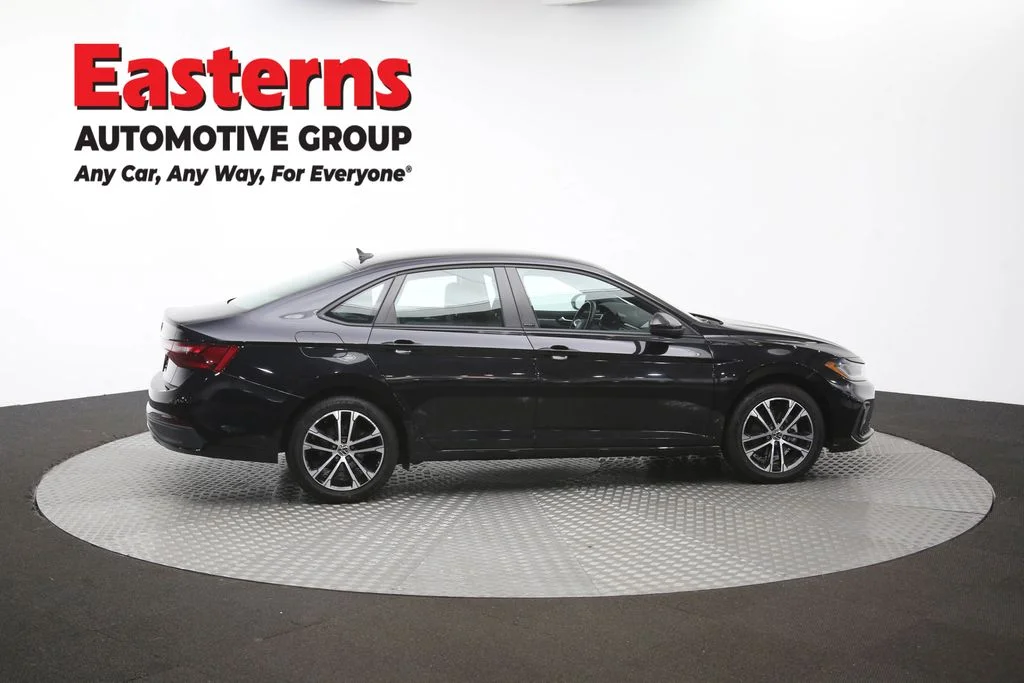 Used 2025 Black Volkswagen 1.5T Sport image 43