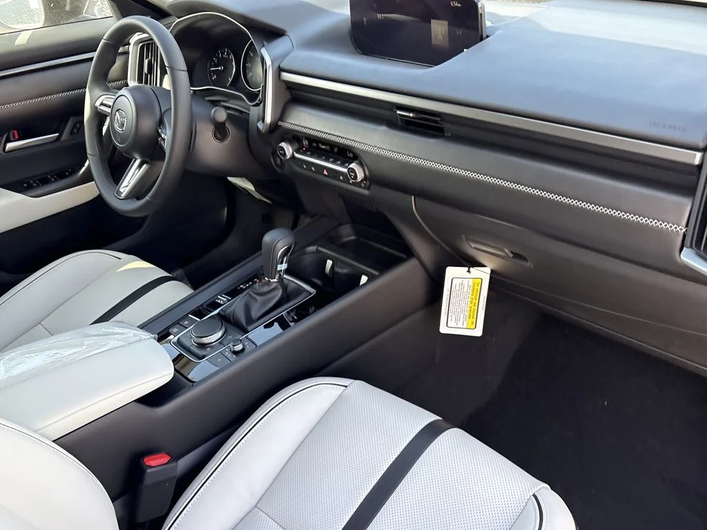 2026 Mazda CX-50 Turbo - Photo 9