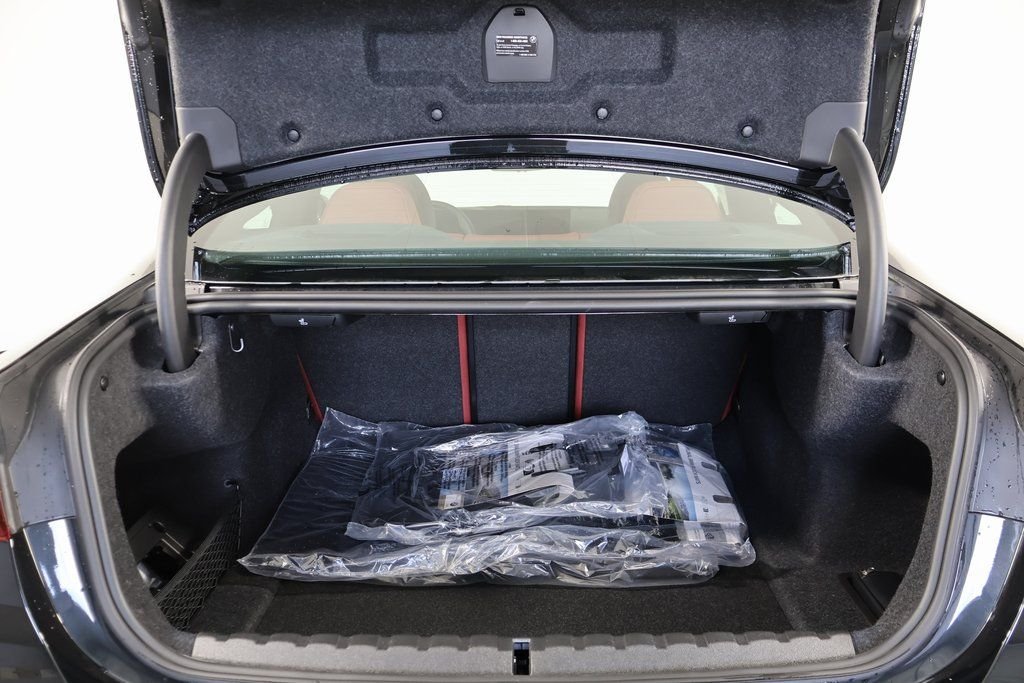 2026 BMW 4 Series 430i - Photo 8