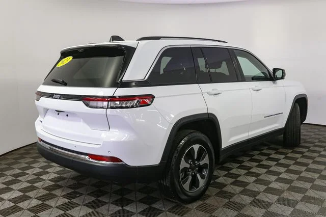 Used 2023 White Jeep 4xe image 13