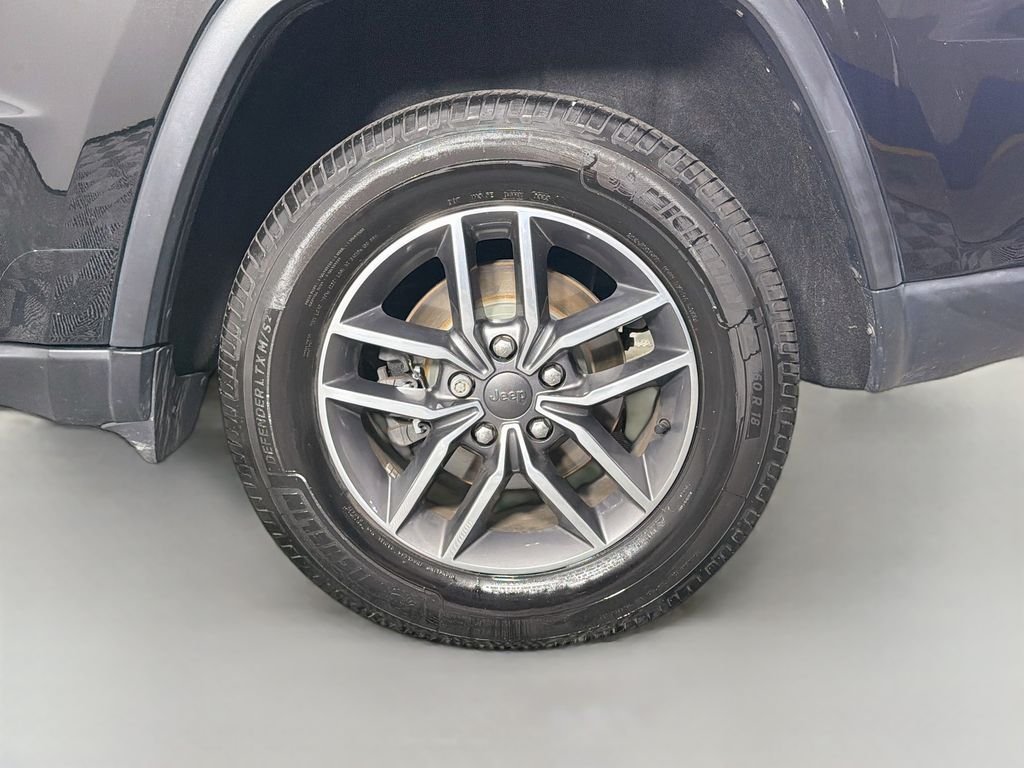 Used 2020 Black Jeep Limited image 31