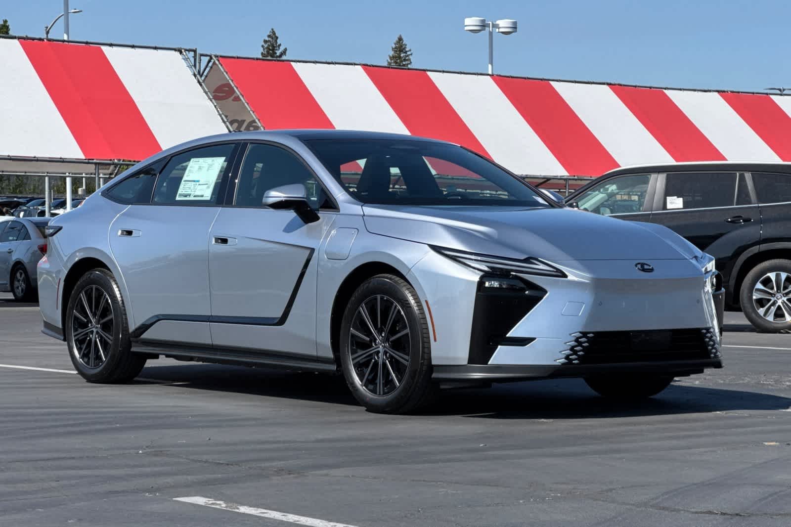New 2026 Iridium Lexus ES 350e PREMIUM image 5