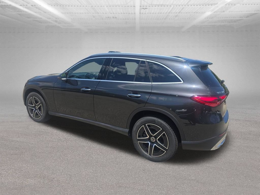 New 2026 Graphite Grey Metallic Mercedes-Benz GLC 300 image 3