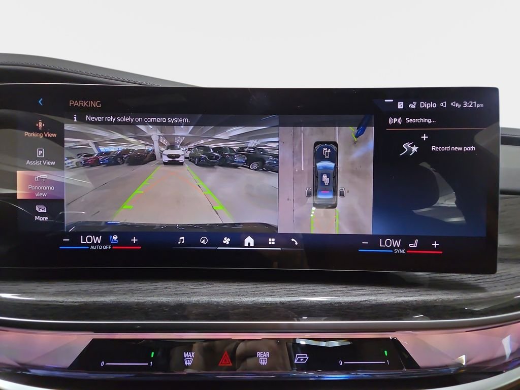 2026 BMW 7 Series 750e - Photo 17
