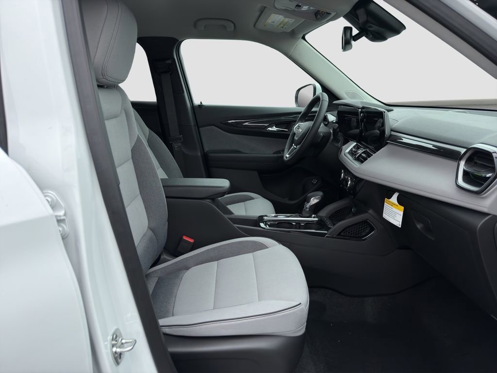 New 2026 Summit White Chevrolet LT image 18