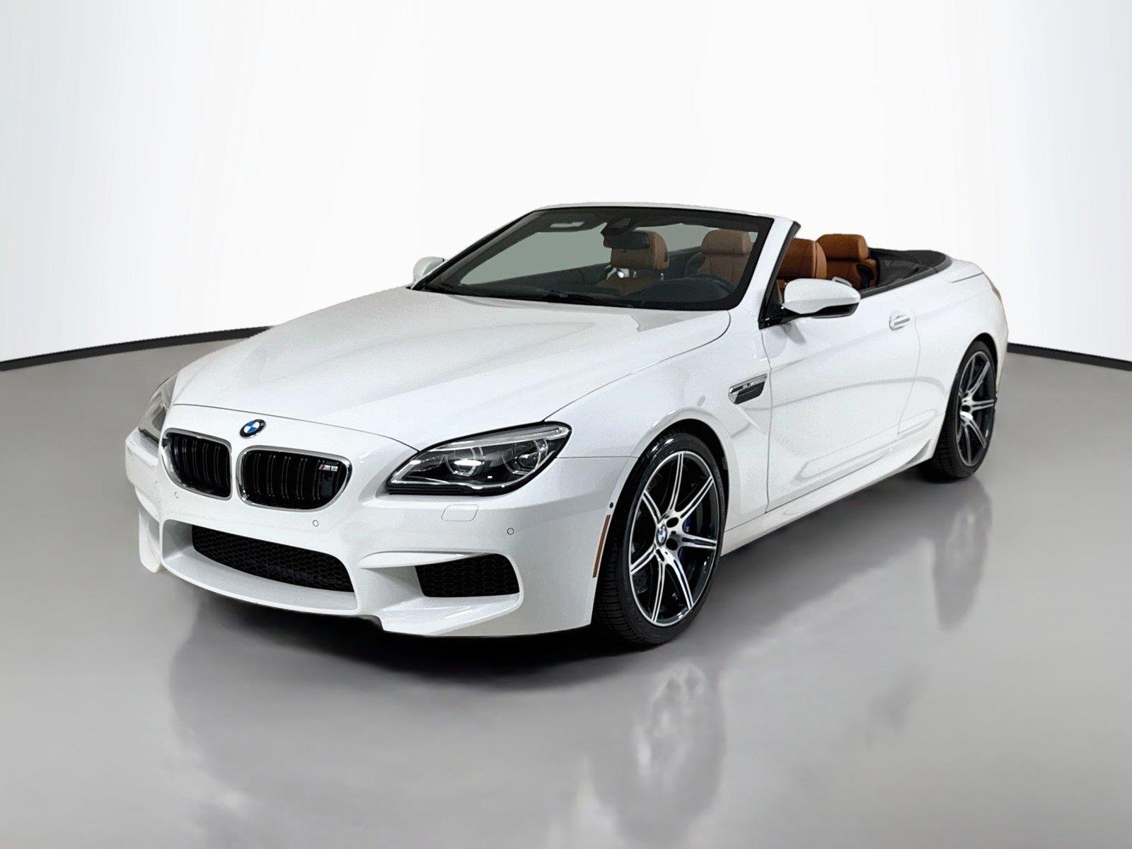 Used 2016 Alpine White BMW M6 Conv Competition Pkg | Executive Pkg | Night Vision image 10