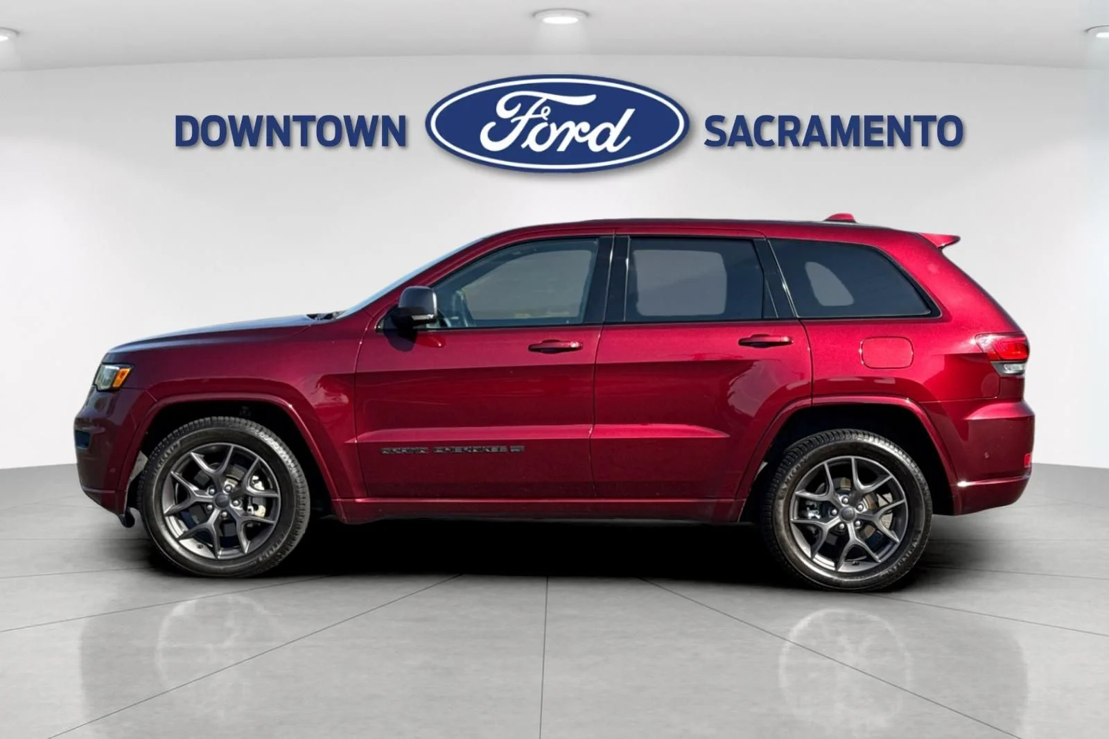 Used 2021 Red Jeep Limited image 7
