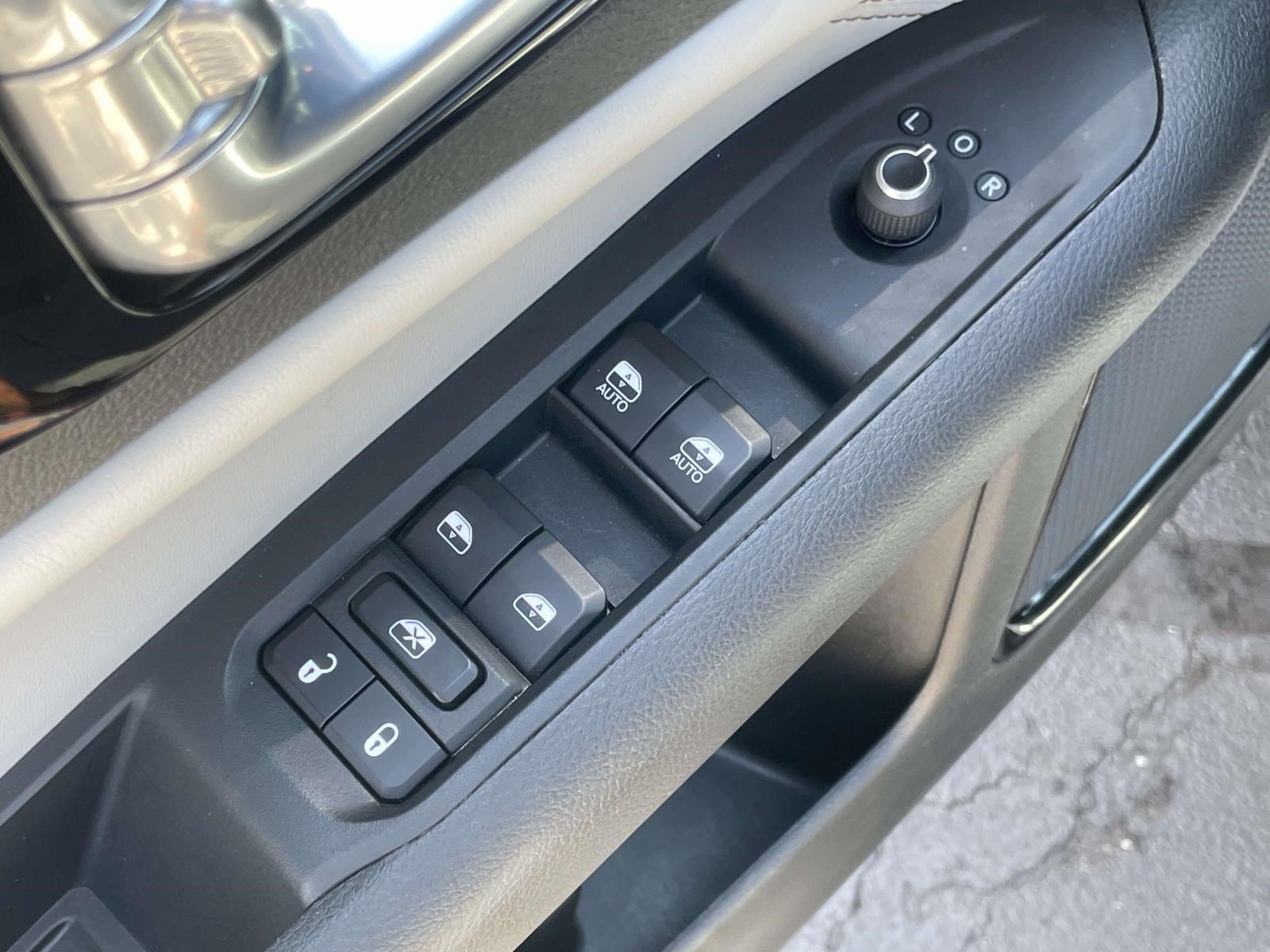 2025 Jeep Compass Limited - Photo 17