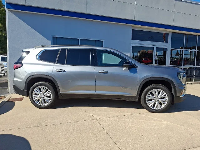 Used 2026 Silver GMC Elevation image 7