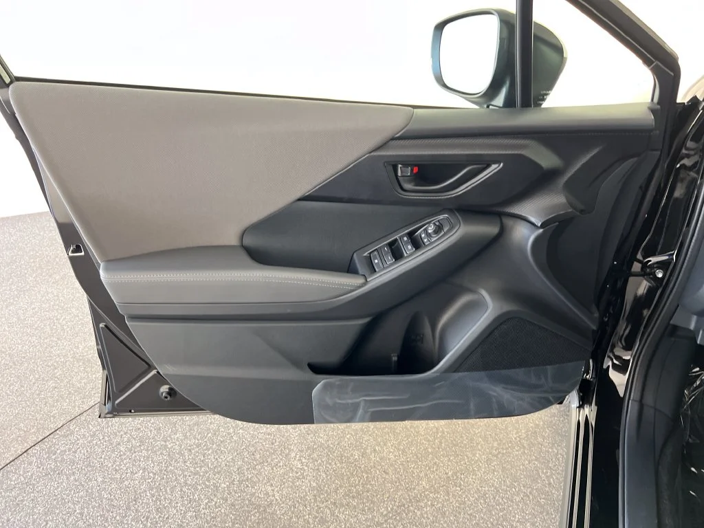 New 2026 CRYSTAL BLACK SILICA Subaru Premium image 12