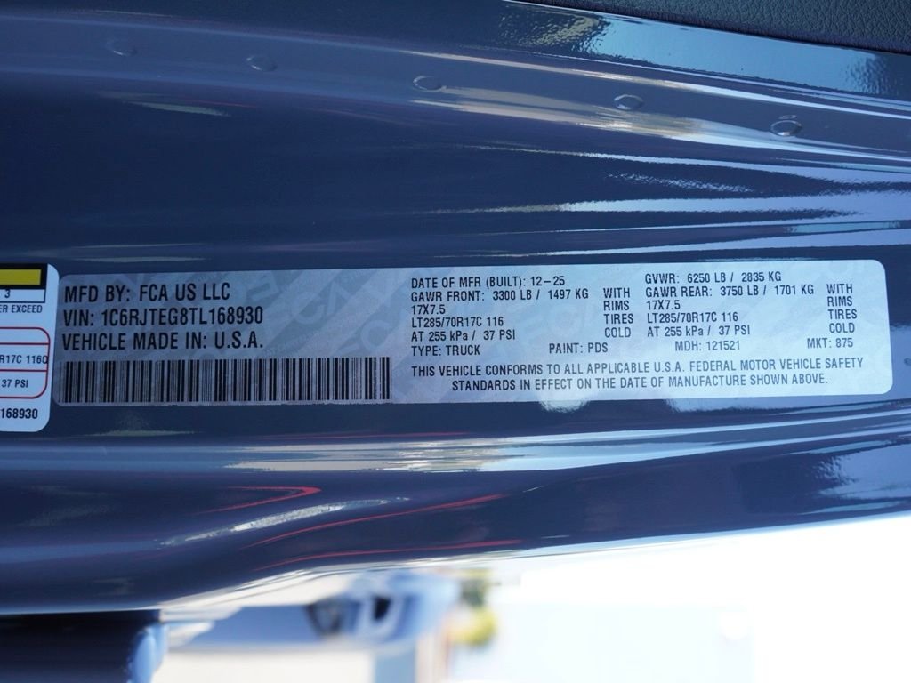 New 2026 Anvil Clear-Coat Exterior Paint Jeep Mojave image 26