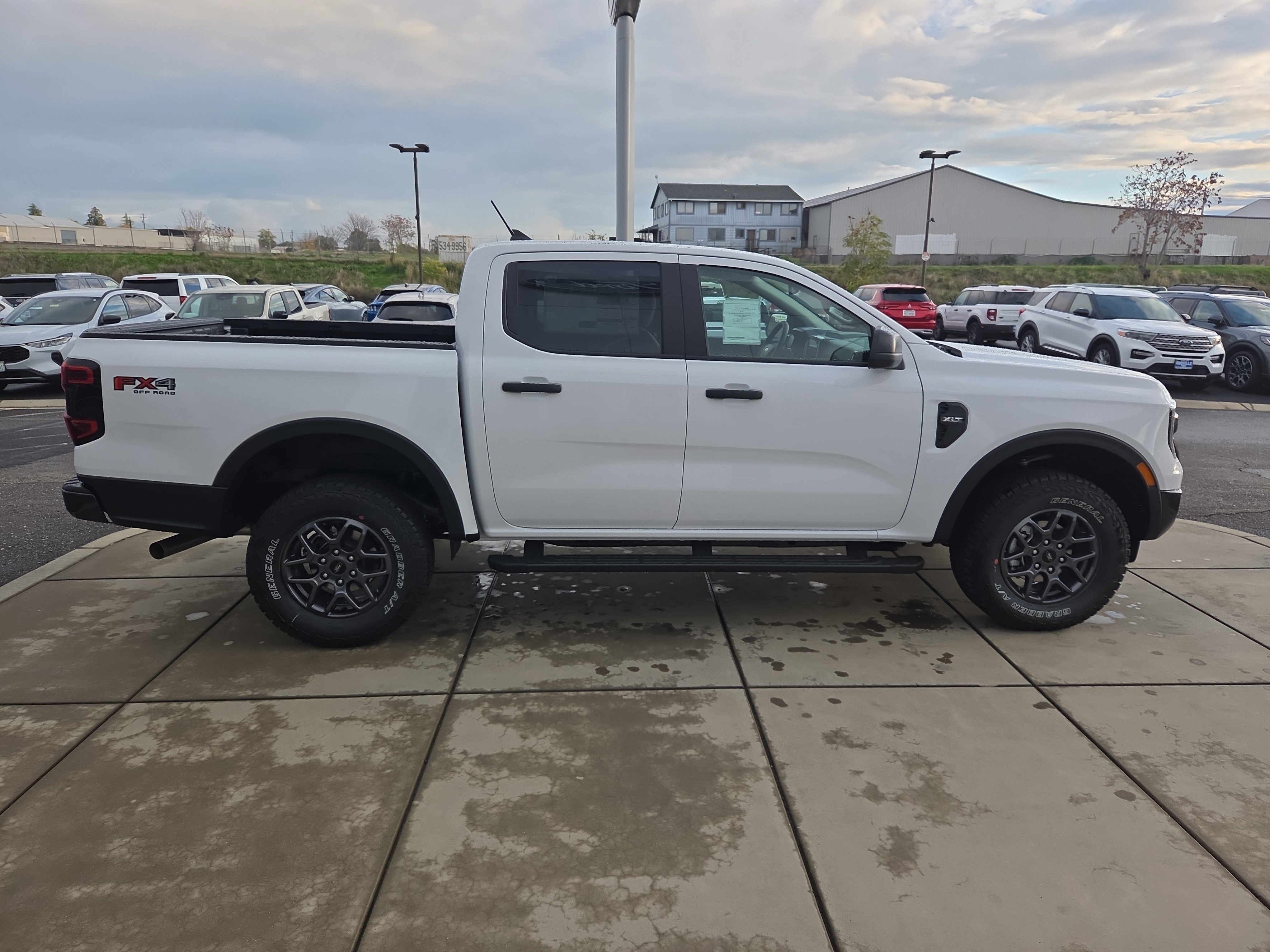 2025 Ford Ranger XLT - Photo 6