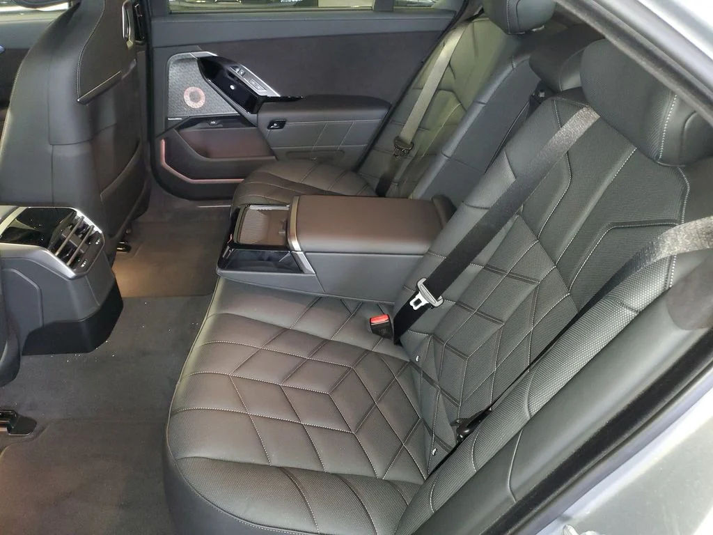 New 2027 BMW Individual Two-Tone Oxide Grey Metallic with Black Sapphire Metallic BMW  image 11