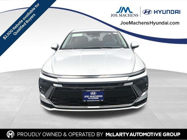 New 2026 Silver Hyundai SEL Sport image 3