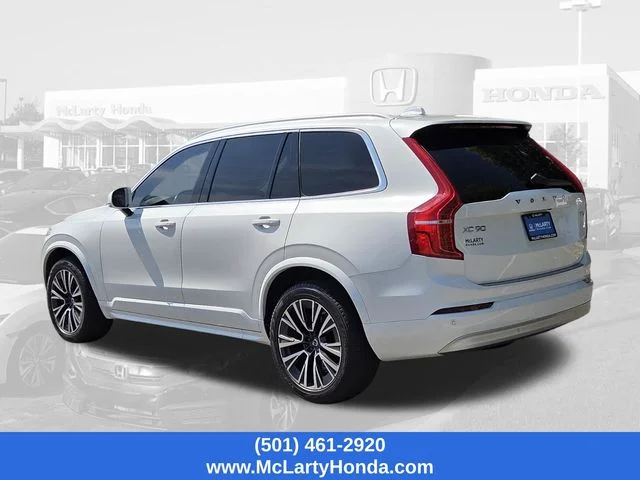 Used 2022 Crystal White Metallic Volvo T5 Momentum image 3