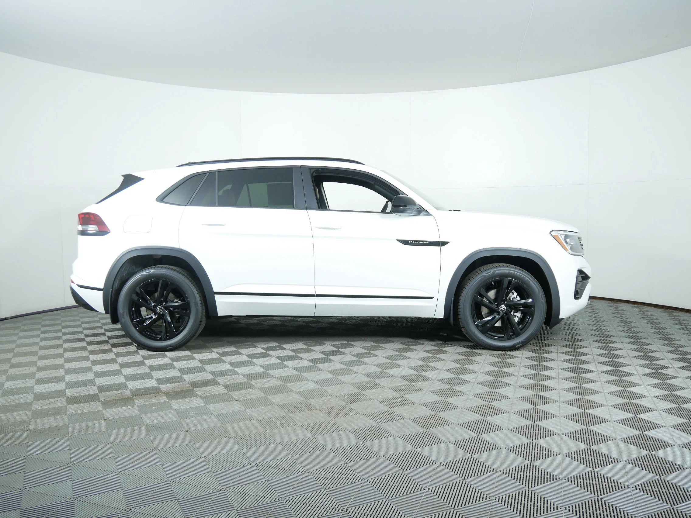 New 2026 Opal White Pearl Volkswagen 2.0T SEL R-Line Black image 8