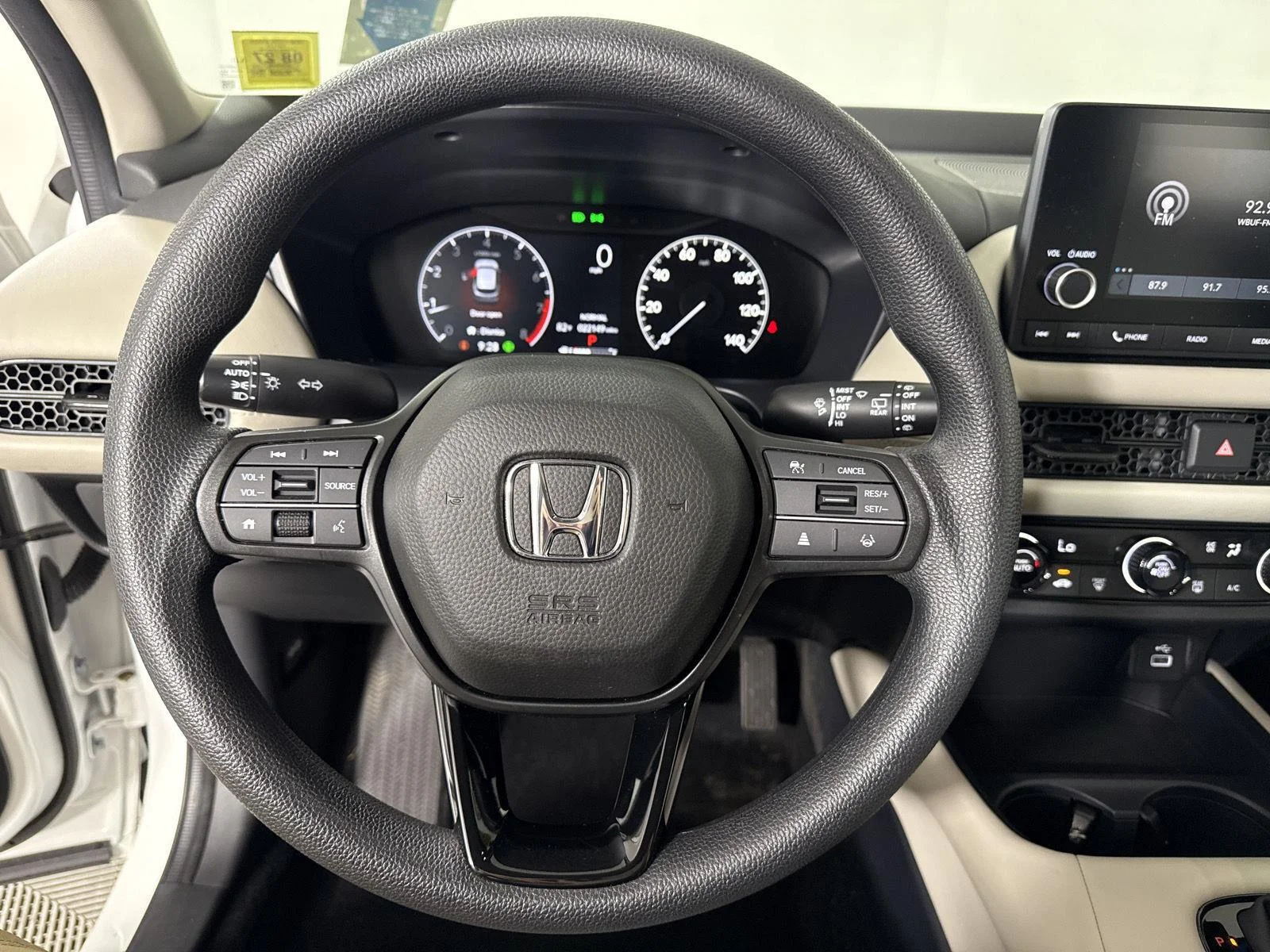Used 2025 Platinum White Pearl Honda LX image 13