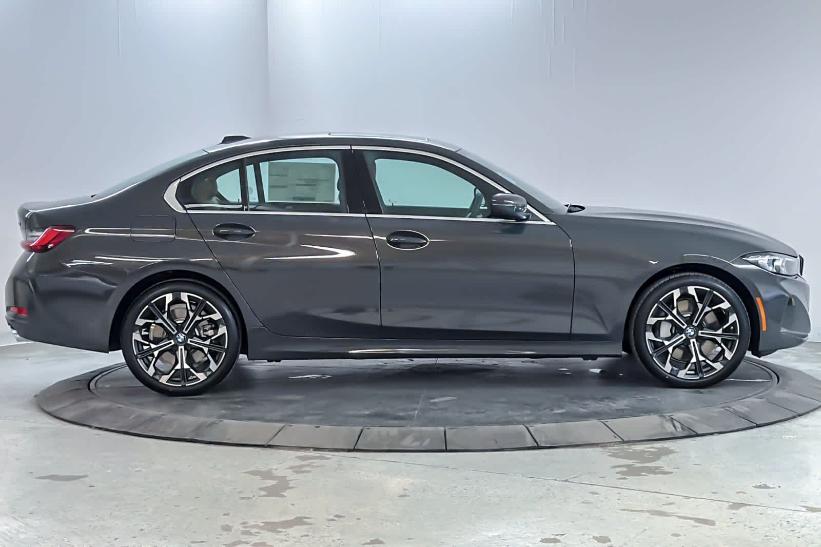 New 2026 Dravit Grey Metallic BMW 330i xDrive image 8