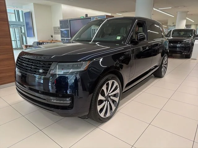 2026 Land Rover Range Rover 4.4 Autobiography LWB 5's photo
