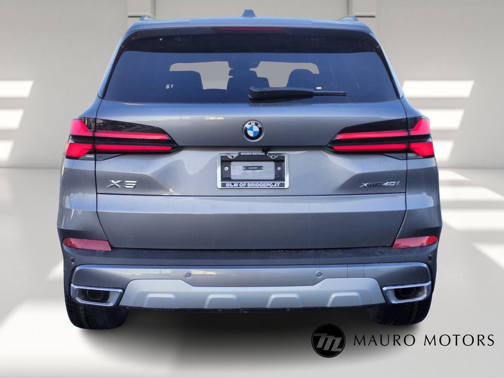Used 2026 Gray BMW xDrive40i image 4