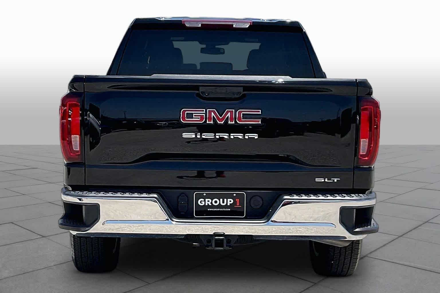 Used 2023 Onyx Black GMC SLT image 5
